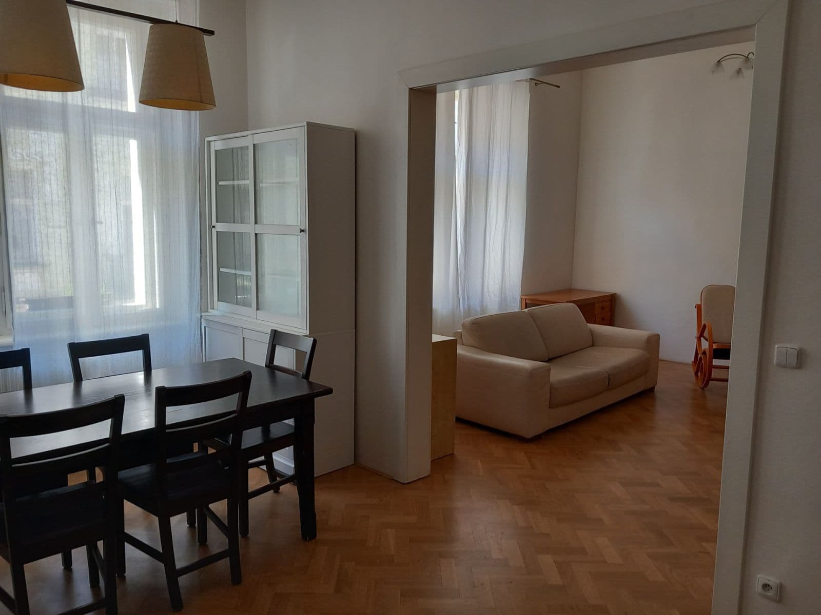 Prenájom bytu 4-izbový 94 m², Pštrossova, Praha, Praha Prenájom bytu 4-izbový 94 m², Pštrossova, Praha, Praha