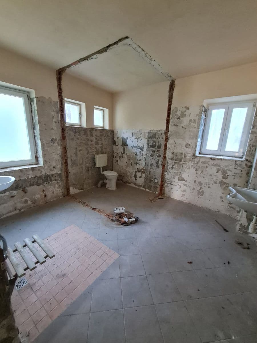Predaj domu 346 m², pozemek 899 m², Arnoltice, Ústecký kraj Predaj domu 346 m², pozemek 899 m², Arnoltice, Ústecký kraj