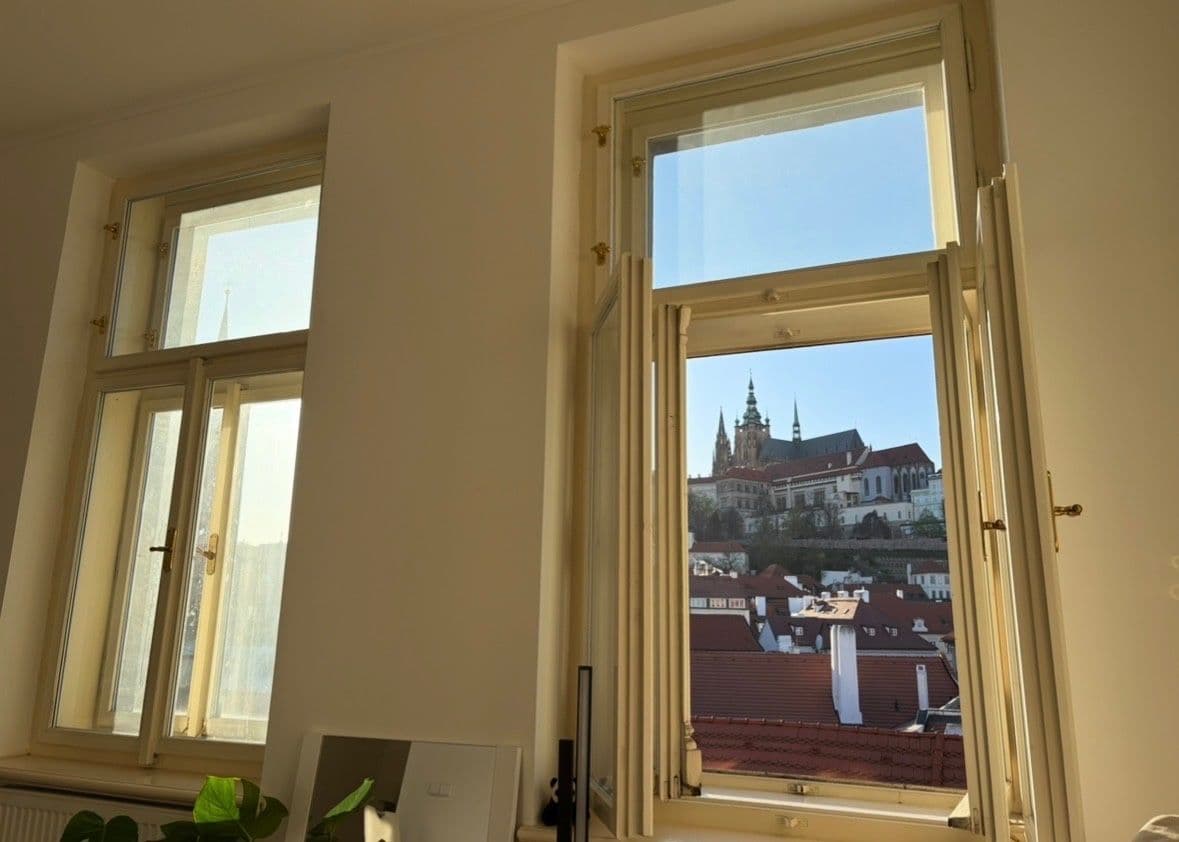 Prenájom bytu 1-izbový 35 m², Letenská, Praha, Praha Prenájom bytu 1-izbový 35 m², Letenská, Praha, Praha