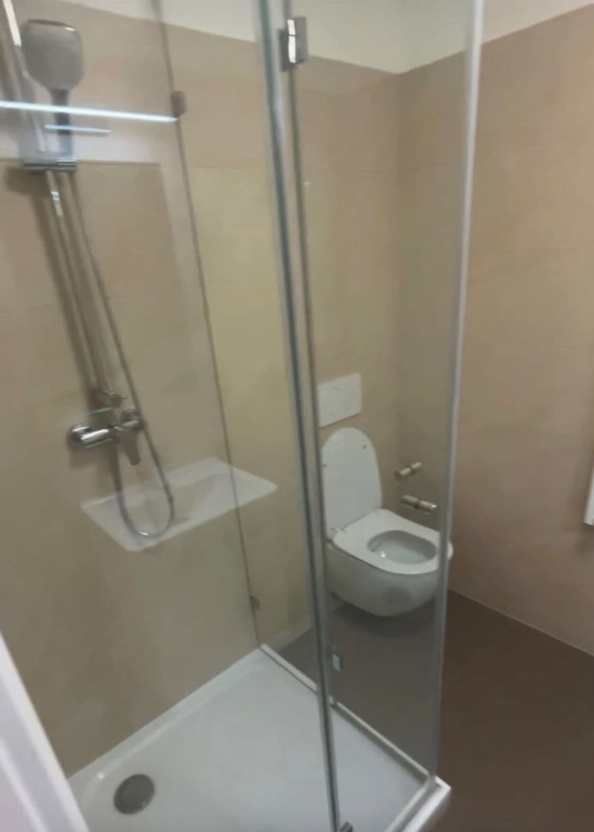 Prenájom bytu 1-izbový 35 m², Letenská, Praha, Praha Prenájom bytu 1-izbový 35 m², Letenská, Praha, Praha