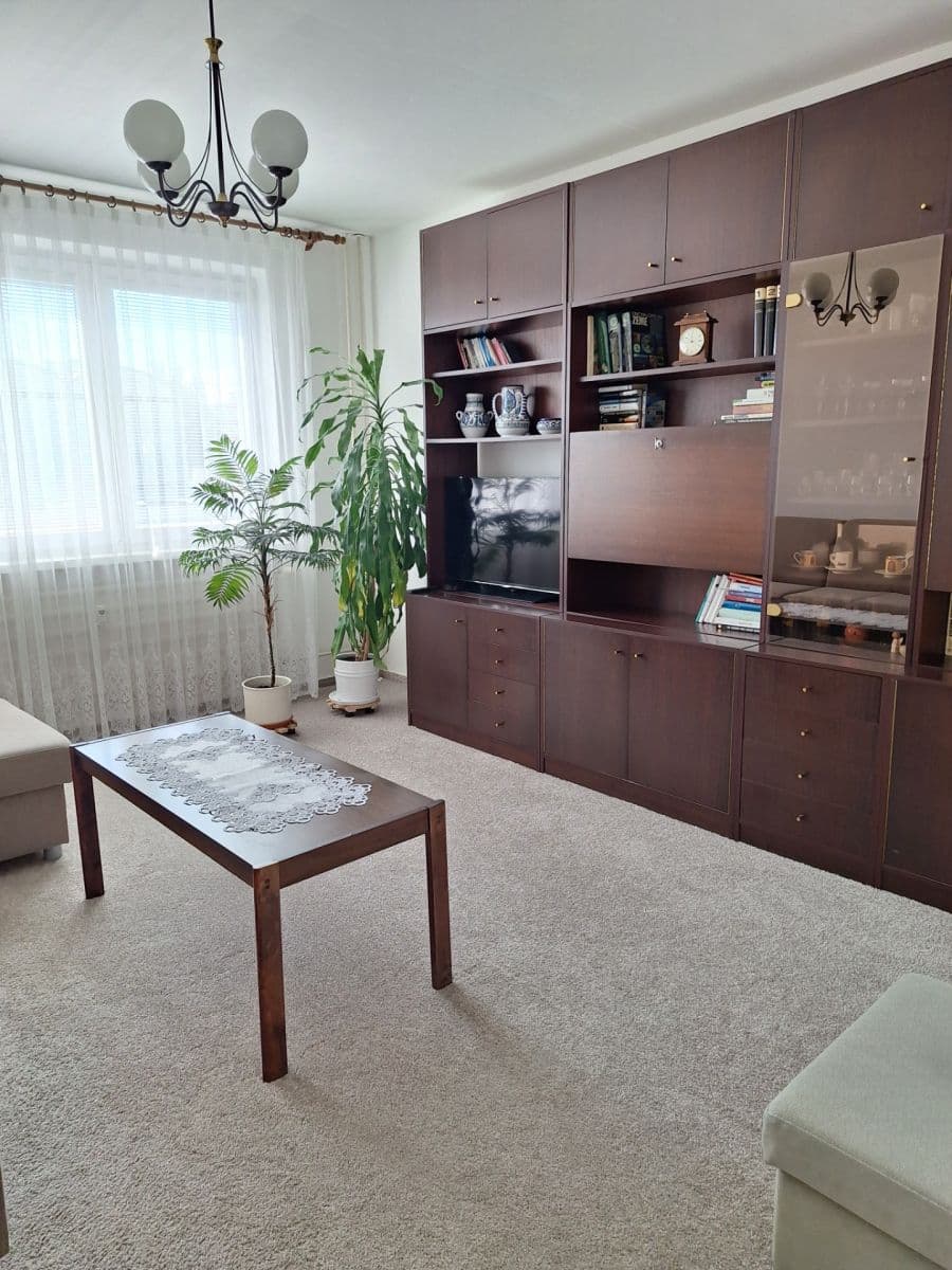 Prenájom bytu 3-izbový 68 m², Klincová, Ružinov, Bratislavský kraj Prenájom bytu 3-izbový 68 m², Klincová, Ružinov, Bratislavský kraj