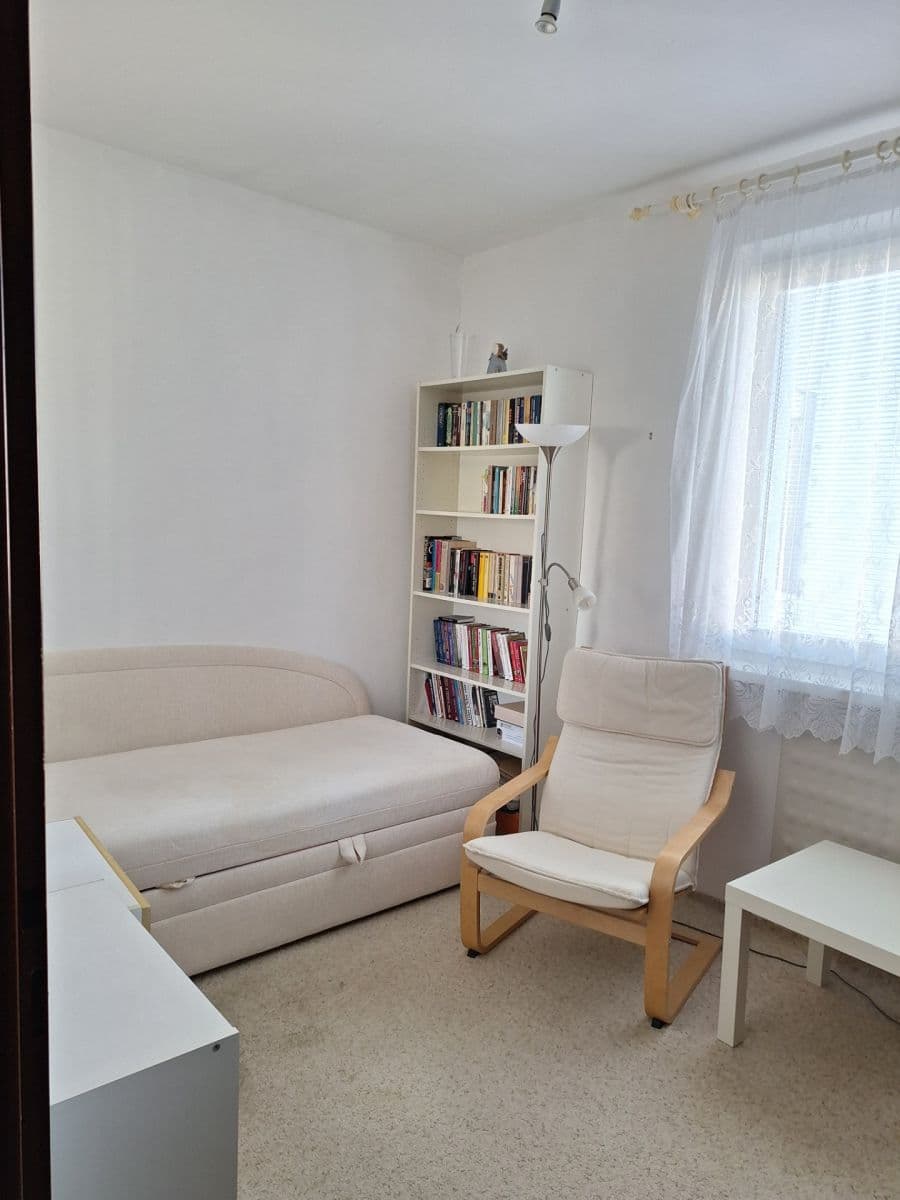 Prenájom bytu 3-izbový 68 m², Klincová, Ružinov, Bratislavský kraj Prenájom bytu 3-izbový 68 m², Klincová, Ružinov, Bratislavský kraj