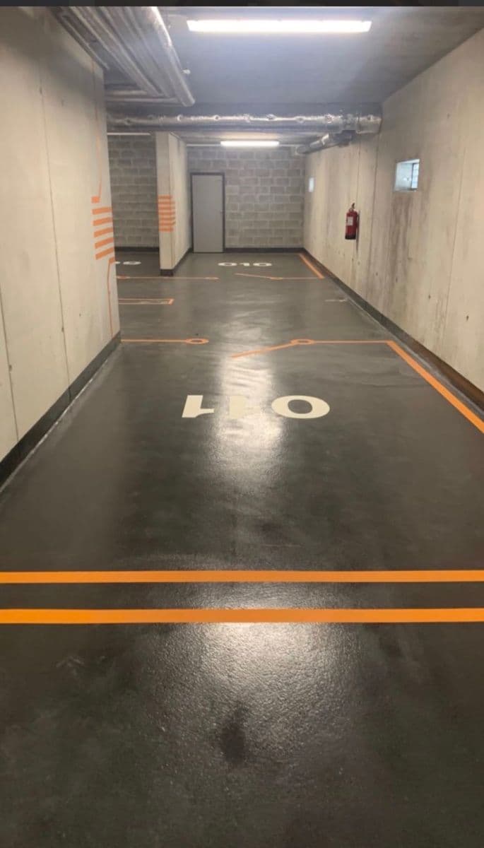 Prenájom garáže 22 m², Svatošových, Praha, Praha Prenájom garáže 22 m², Svatošových, Praha, Praha