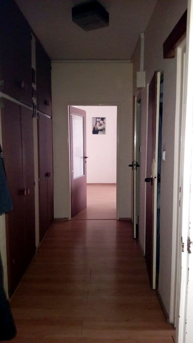 Prenájom bytu 2-izbový 52 m², Káranská, Praha, Praha Prenájom bytu 2-izbový 52 m², Káranská, Praha, Praha