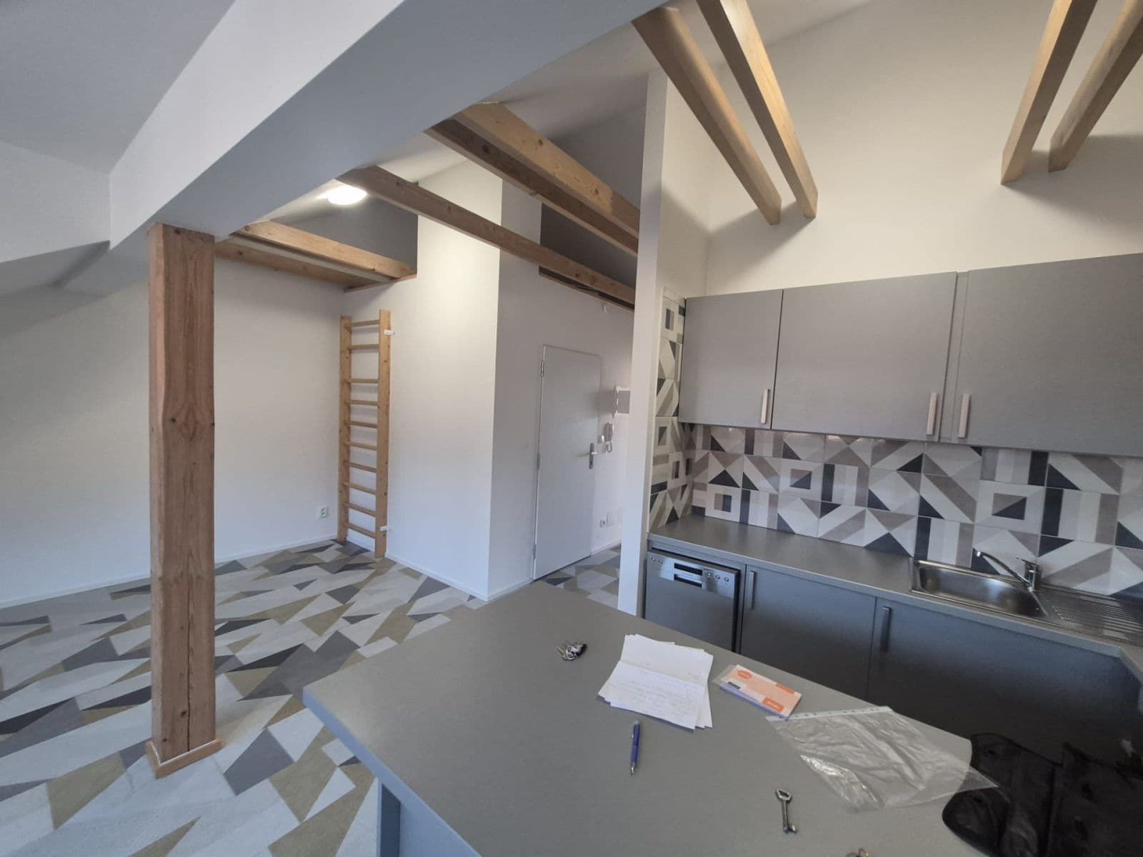 Prenájom bytu 2-izbový 48 m², Podlomní, Brno, Jihomoravský kraj Prenájom bytu 2-izbový 48 m², Podlomní, Brno, Jihomoravský kraj