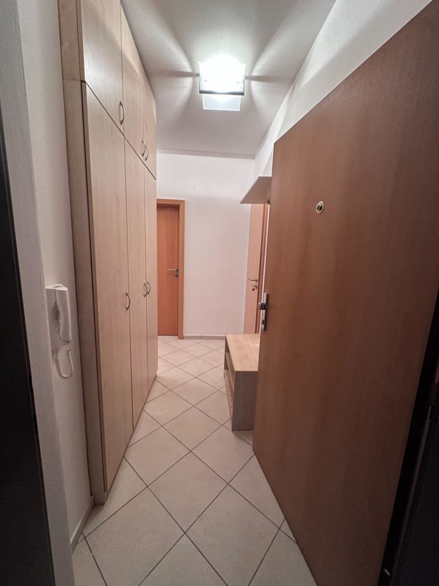 Prenájom bytu 2-izbový 53 m², Ke Stírce, Praha, Praha Prenájom bytu 2-izbový 53 m², Ke Stírce, Praha, Praha