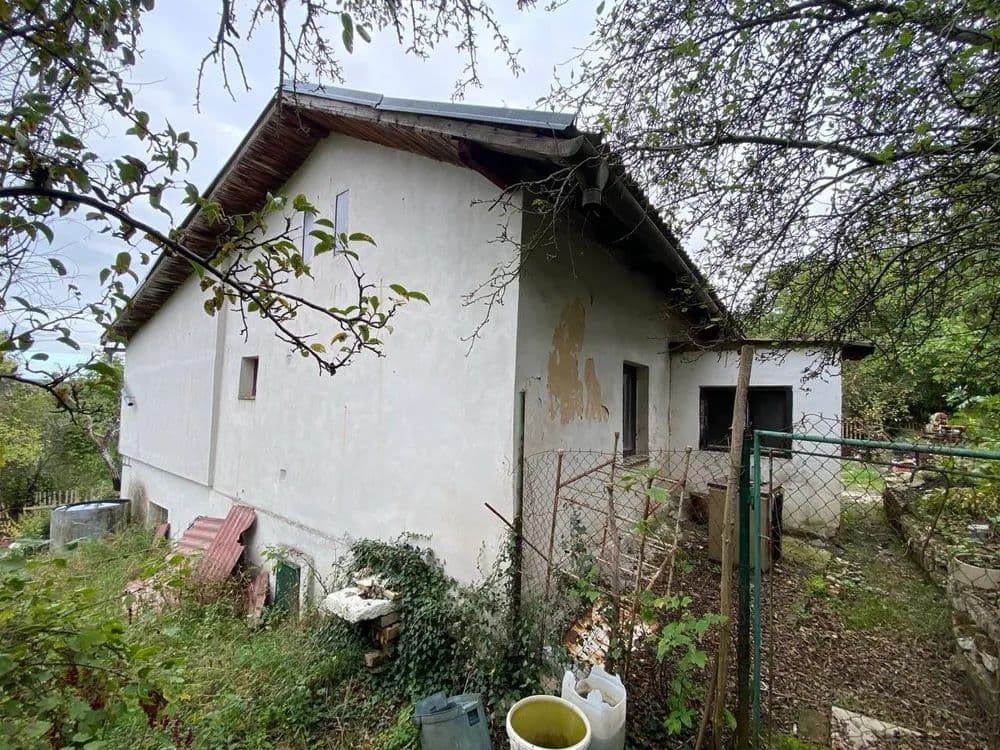 Predaj domu 164 m², pozemek 3.590 m², Jelení, Lubenec, Ústecký kraj Predaj domu 164 m², pozemek 3.590 m², Jelení, Lubenec, Ústecký kraj