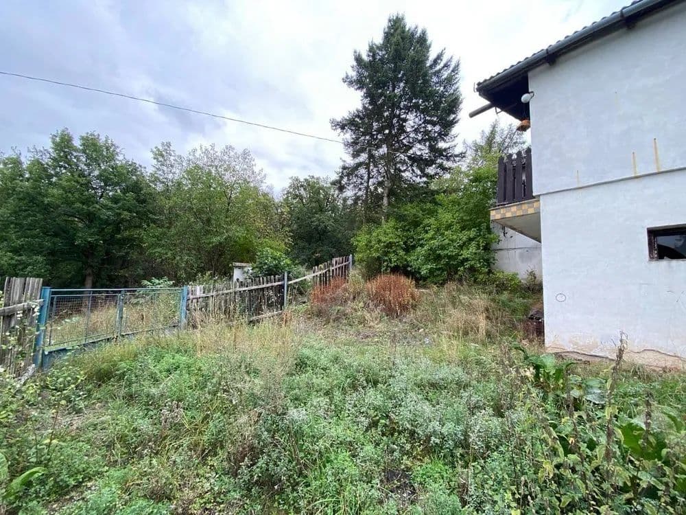 Predaj domu 164 m², pozemek 3.590 m², Jelení, Lubenec, Ústecký kraj Predaj domu 164 m², pozemek 3.590 m², Jelení, Lubenec, Ústecký kraj