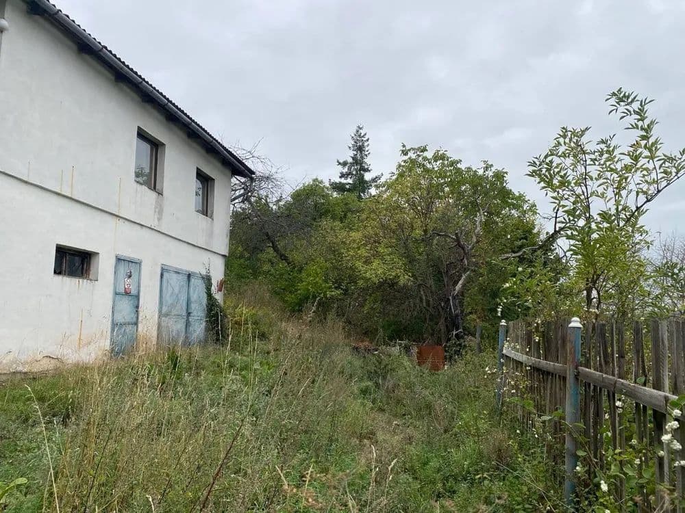 Predaj domu 164 m², pozemek 3.590 m², Jelení, Lubenec, Ústecký kraj Predaj domu 164 m², pozemek 3.590 m², Jelení, Lubenec, Ústecký kraj