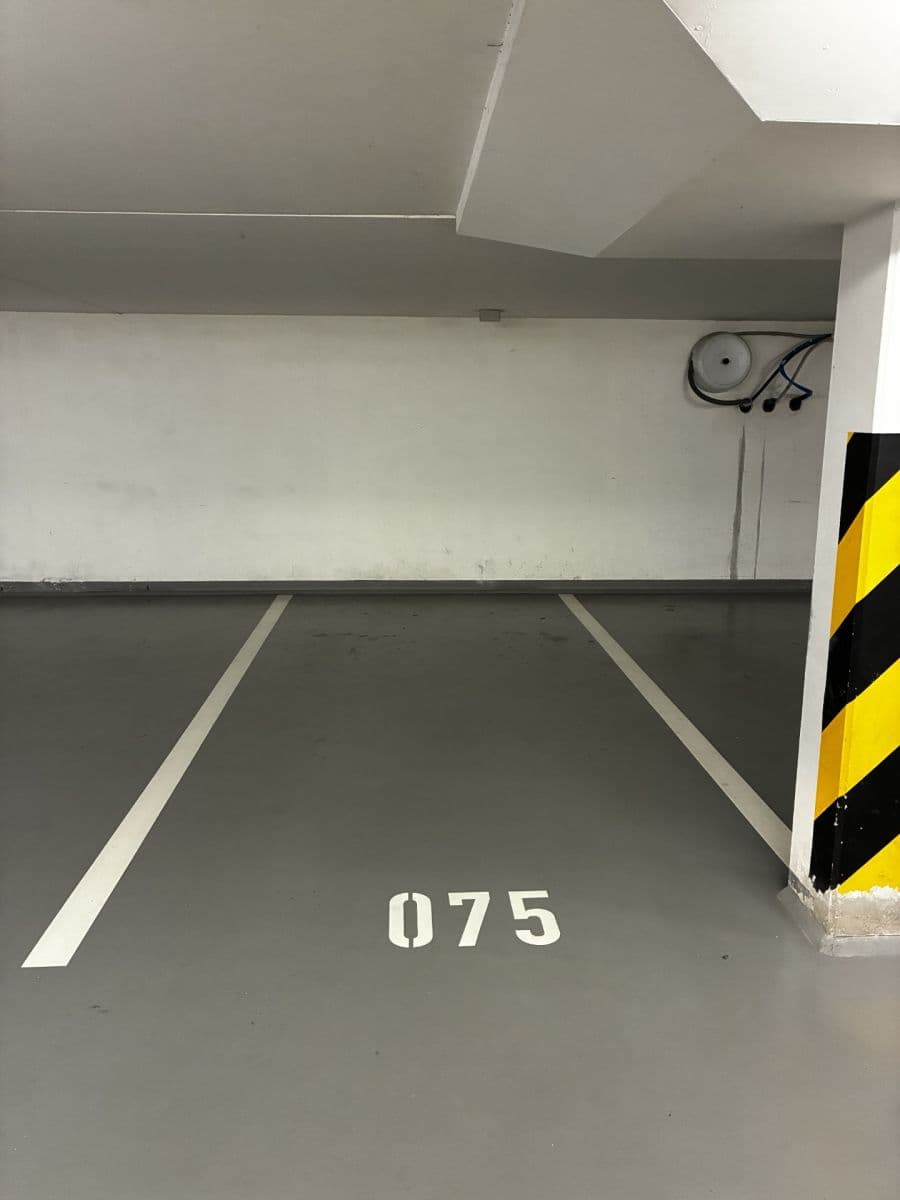 Prenájom bytu 2-izbový 56 m², K Netlukám, Praha, Praha Prenájom bytu 2-izbový 56 m², K Netlukám, Praha, Praha