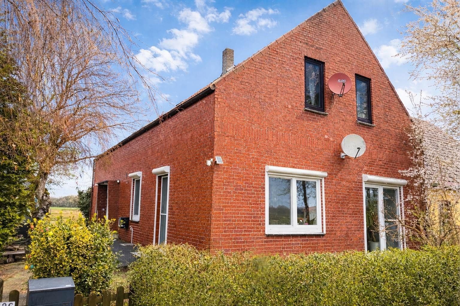 Predaj domu 102 m², pozemek 727 m², Weyhe, Dolné Sasko Predaj domu 102 m², pozemek 727 m², Weyhe, Dolné Sasko
