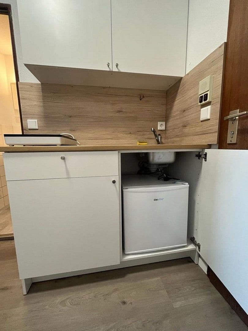 Prenájom bytu 1-izbový 18 m², Henkestr. 5, Erlangen, Bavorsko Prenájom bytu 1-izbový 18 m², Henkestr. 5, Erlangen, Bavorsko