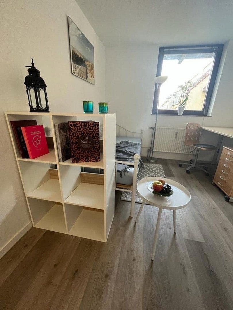 Prenájom bytu 1-izbový 18 m², Henkestr. 5, Erlangen, Bavorsko Prenájom bytu 1-izbový 18 m², Henkestr. 5, Erlangen, Bavorsko