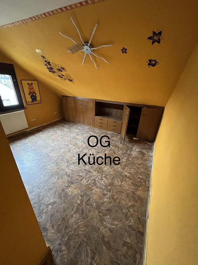 Predaj domu 210 m², pozemek 522 m², Sankt Goar, Porýnie-Falcko Predaj domu 210 m², pozemek 522 m², Sankt Goar, Porýnie-Falcko