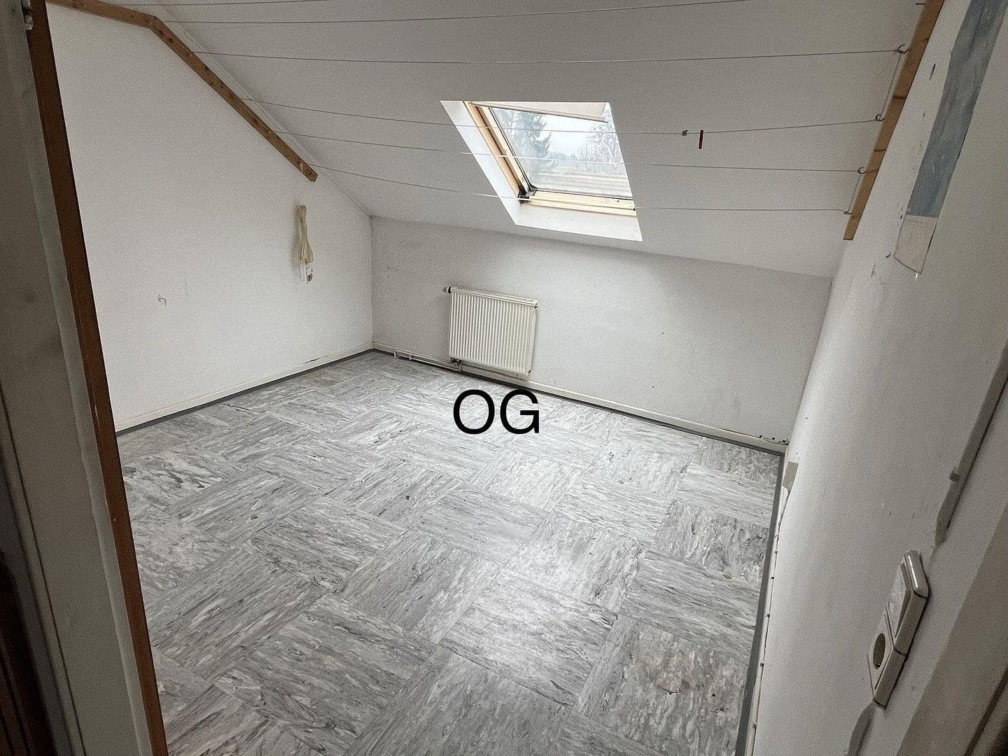 Predaj domu 210 m², pozemek 522 m², Sankt Goar, Porýnie-Falcko Predaj domu 210 m², pozemek 522 m², Sankt Goar, Porýnie-Falcko