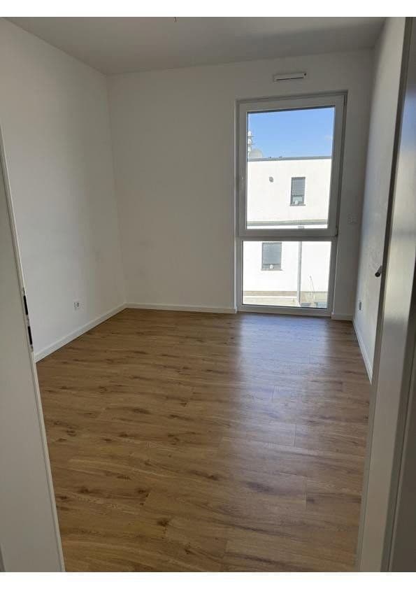 Prenájom bytu 4-izbový 81 m², Volksgartenstrasse 147, Mönchengladbach, Severné Porýnie - Westfálsko Prenájom bytu 4-izbový 81 m², Volksgartenstrasse 147, Mönchengladbach, Severné Porýnie - Westfálsko