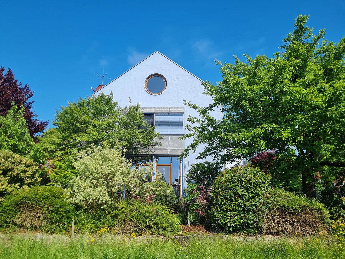 Predaj domu 273 m², pozemek 634 m², Geroldshausen, Bavorsko Predaj domu 273 m², pozemek 634 m², Geroldshausen, Bavorsko