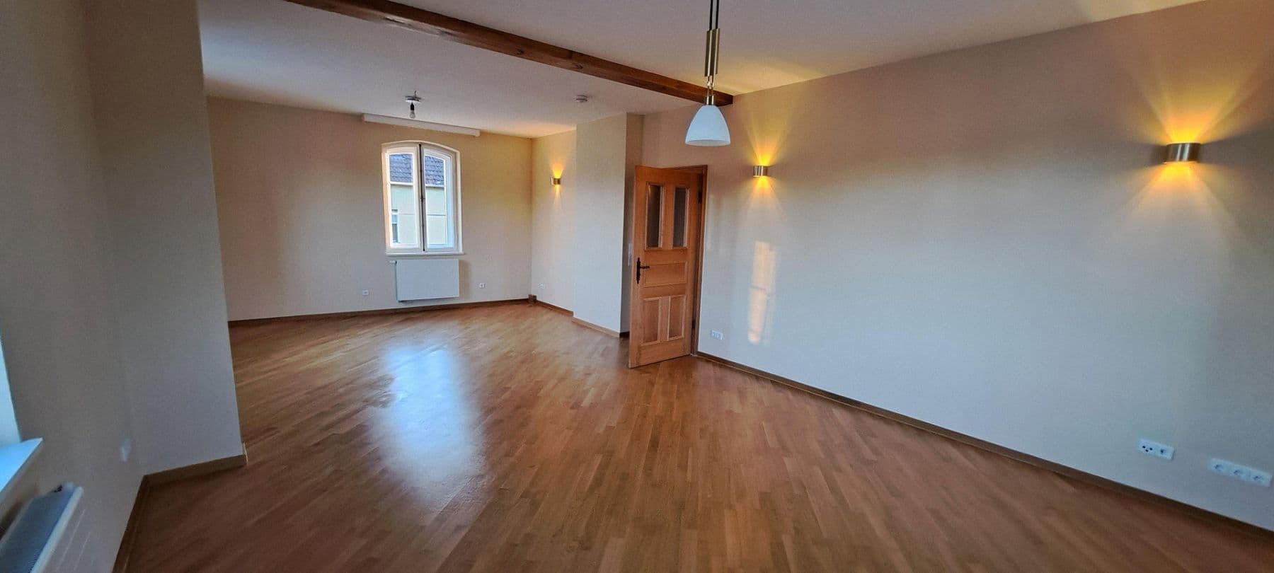 Prenájom bytu 3-izbový 113 m², Veit-Dennert-Straße 10, Schlüsselfeld, Bavorsko Prenájom bytu 3-izbový 113 m², Veit-Dennert-Straße 10, Schlüsselfeld, Bavorsko