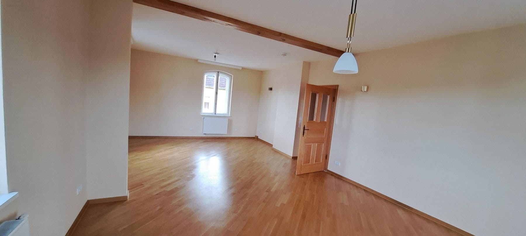 Prenájom bytu 3-izbový 113 m², Veit-Dennert-Straße 10, Schlüsselfeld, Bavorsko Prenájom bytu 3-izbový 113 m², Veit-Dennert-Straße 10, Schlüsselfeld, Bavorsko