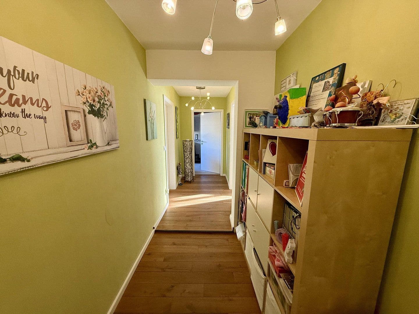 Predaj domu 330 m², pozemek 1.250 m², Birkenweg 22, Wettenberg, Hesensko Predaj domu 330 m², pozemek 1.250 m², Birkenweg 22, Wettenberg, Hesensko