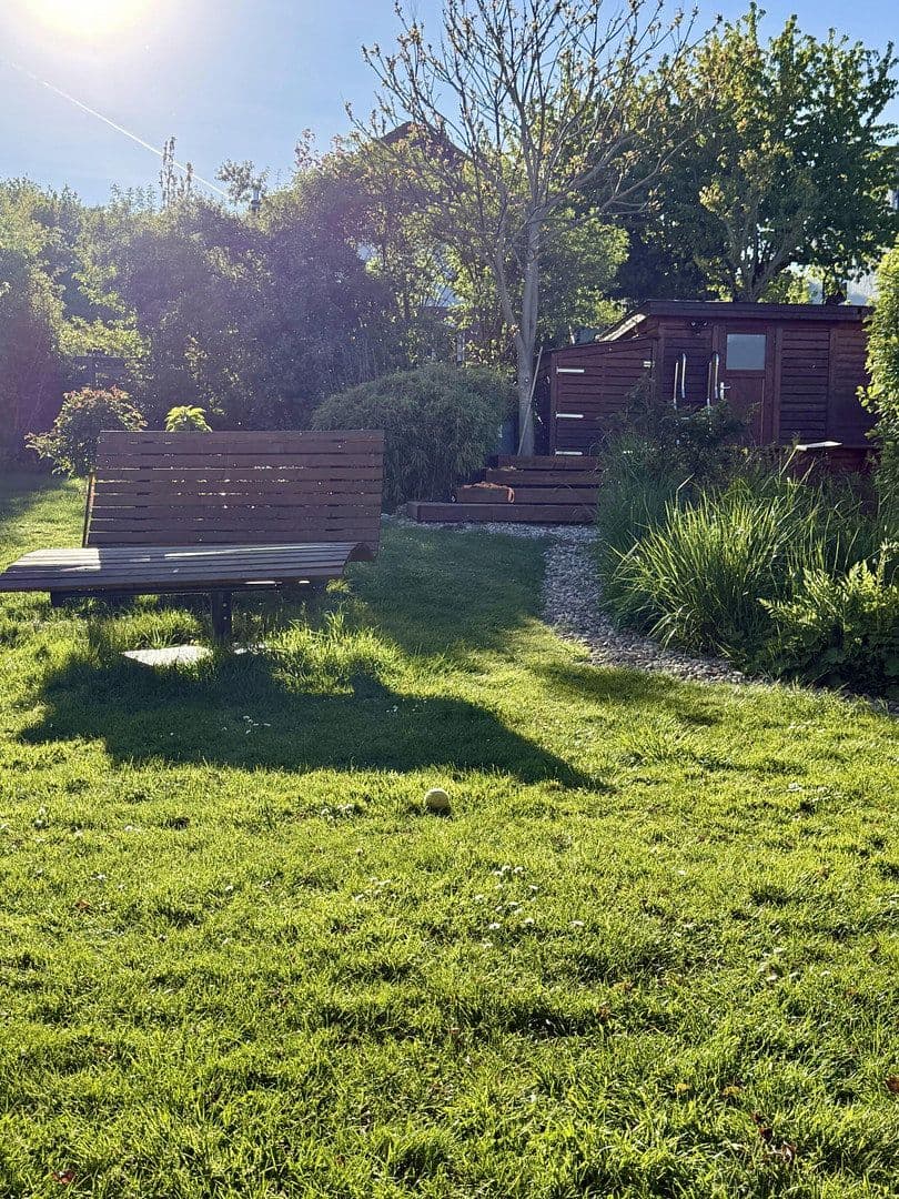 Predaj domu 330 m², pozemek 1.250 m², Birkenweg 22, Wettenberg, Hesensko Predaj domu 330 m², pozemek 1.250 m², Birkenweg 22, Wettenberg, Hesensko