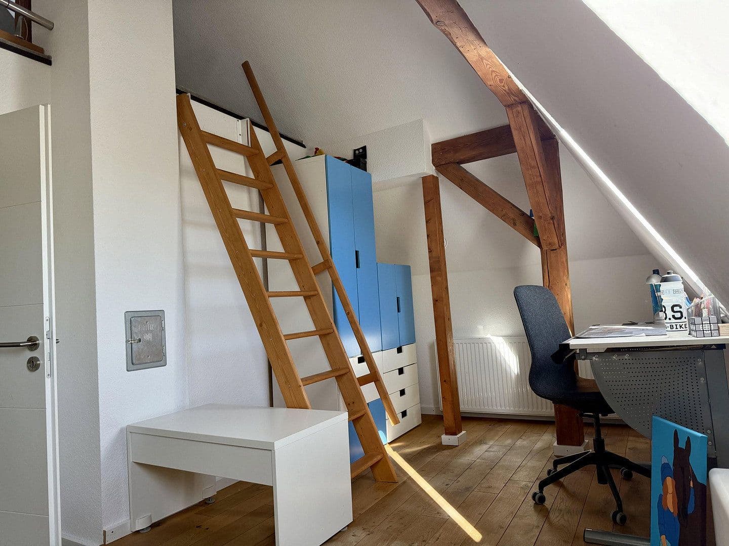 Predaj domu 330 m², pozemek 1.250 m², Birkenweg 22, Wettenberg, Hesensko Predaj domu 330 m², pozemek 1.250 m², Birkenweg 22, Wettenberg, Hesensko