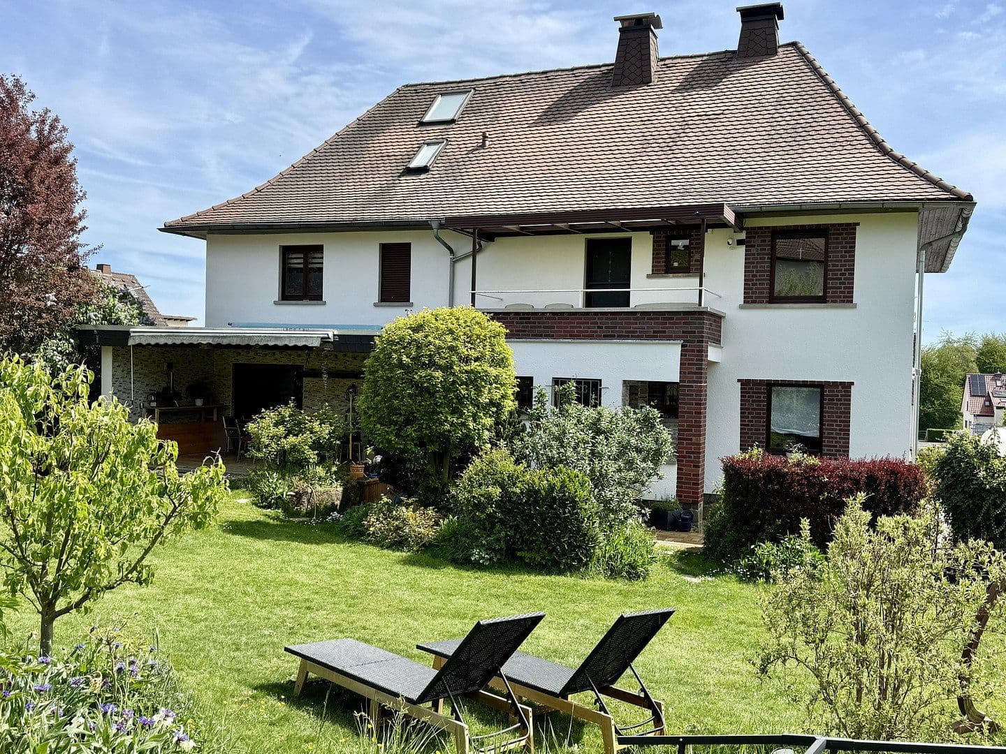 Predaj domu 330 m², pozemek 1.250 m², Birkenweg 22, Wettenberg, Hesensko Predaj domu 330 m², pozemek 1.250 m², Birkenweg 22, Wettenberg, Hesensko