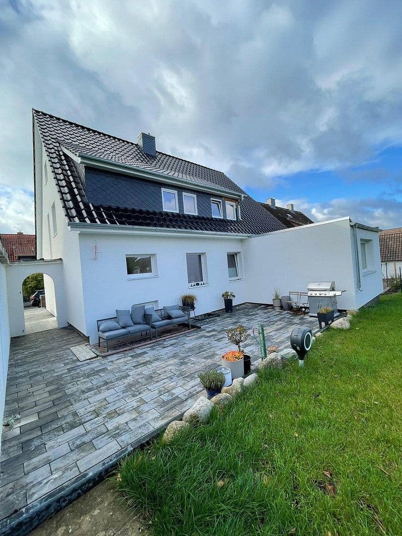 Prenájom bytu 5-izbový 110 m², Hildesheim, Dolné Sasko Prenájom bytu 5-izbový 110 m², Hildesheim, Dolné Sasko