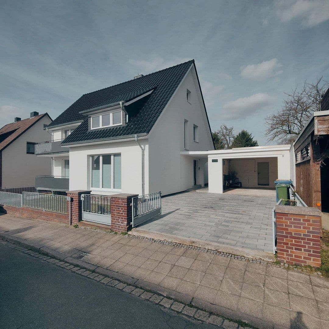 Prenájom bytu 5-izbový 110 m², Hildesheim, Dolné Sasko Prenájom bytu 5-izbový 110 m², Hildesheim, Dolné Sasko