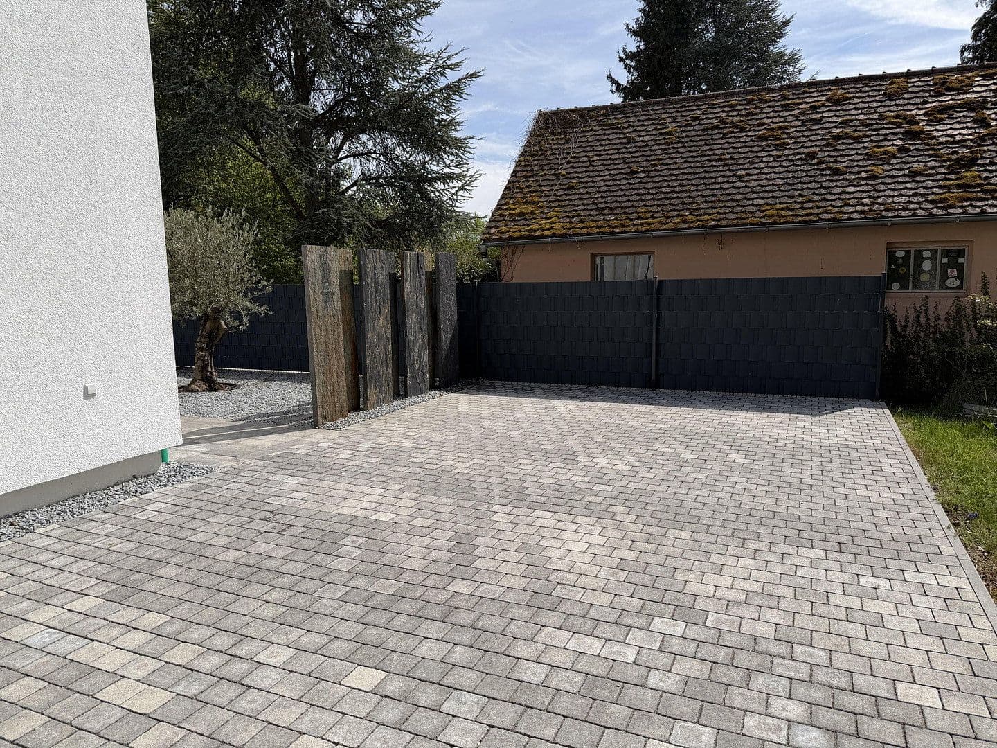 Predaj domu 127 m², pozemek 821 m², Steiner Straße 16a, Rohr, Bavorsko Predaj domu 127 m², pozemek 821 m², Steiner Straße 16a, Rohr, Bavorsko
