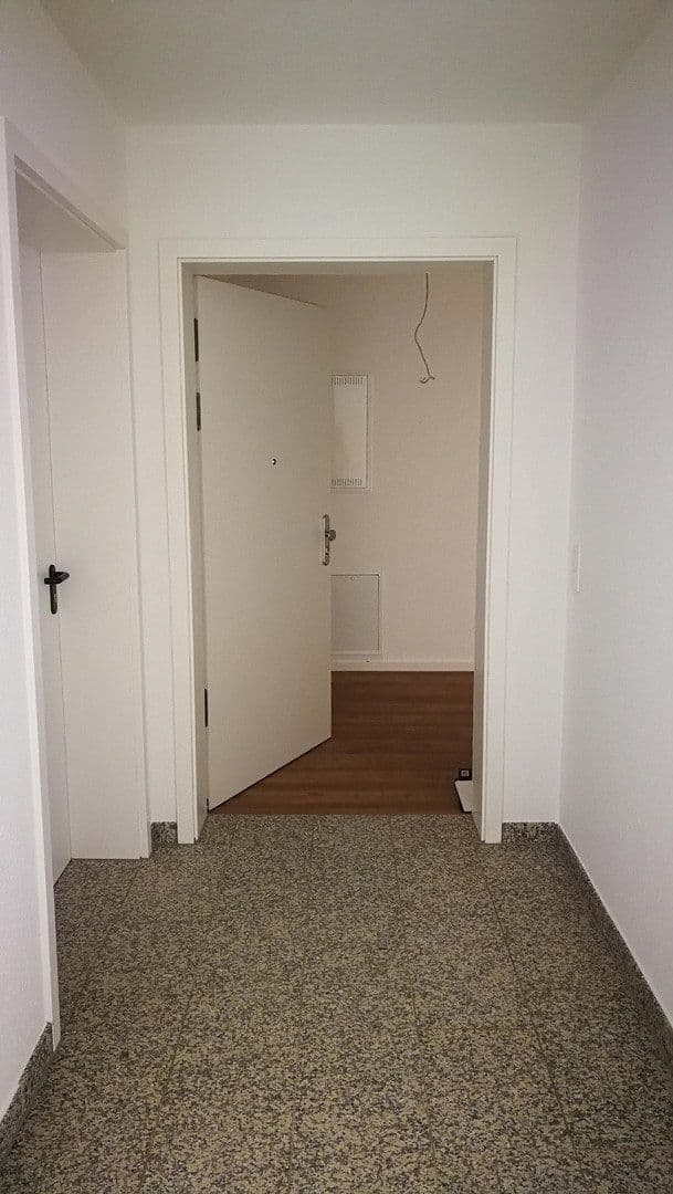 Prenájom bytu 3-izbový 85 m², Altlußheim, Bádensko-Wurttembersko Prenájom bytu 3-izbový 85 m², Altlußheim, Bádensko-Wurttembersko