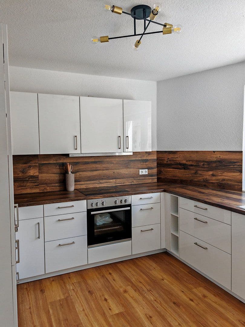 Prenájom bytu 3-izbový 85 m², Altlußheim, Bádensko-Wurttembersko Prenájom bytu 3-izbový 85 m², Altlußheim, Bádensko-Wurttembersko