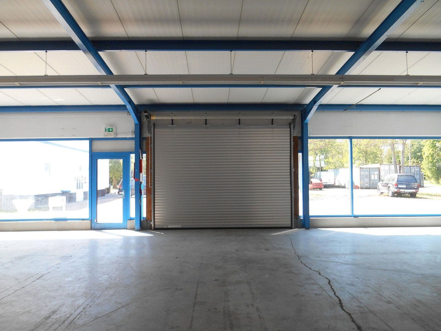 Prenájom nebytového priestoru 570 m², Hochheim, Hesensko Prenájom nebytového priestoru 570 m², Hochheim, Hesensko