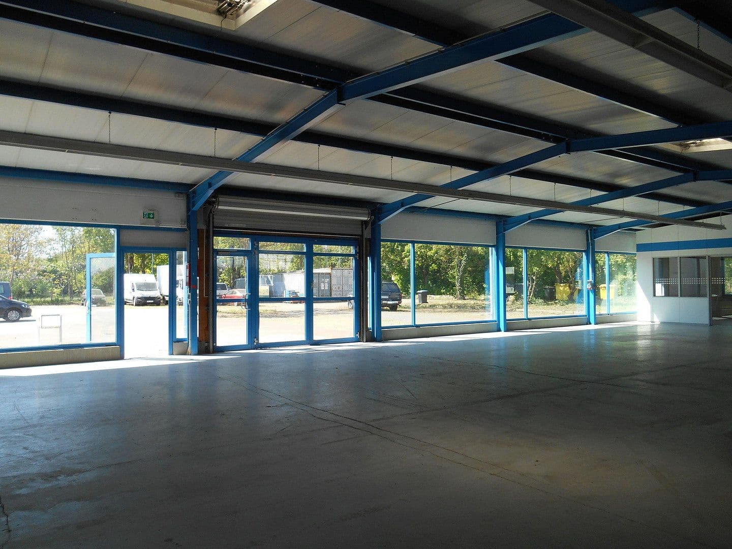 Prenájom nebytového priestoru 570 m², Hochheim, Hesensko Prenájom nebytového priestoru 570 m², Hochheim, Hesensko