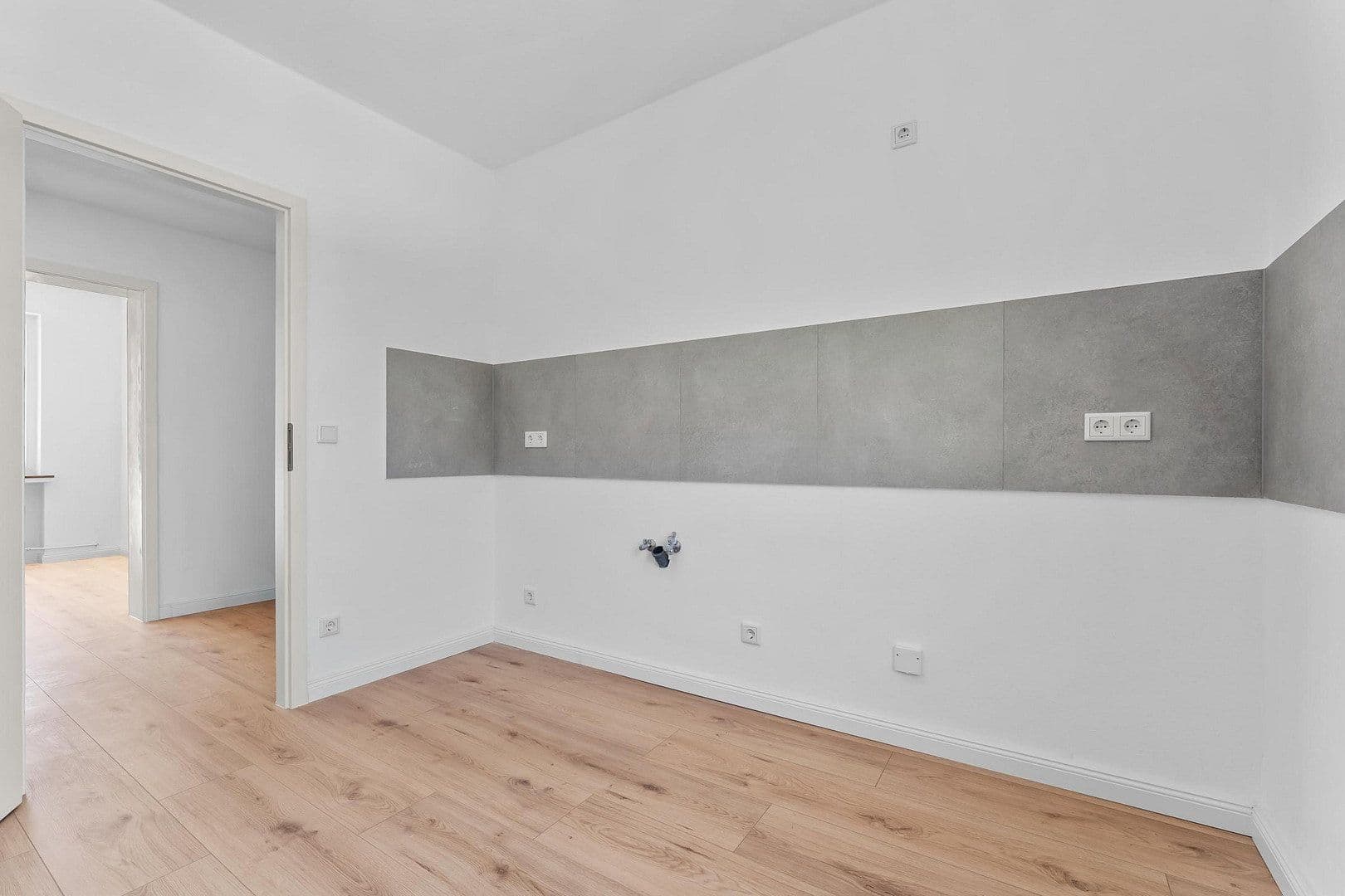 Predaj bytu 2-izbový 60 m², Kölner Straße 13, Bremen, Brémy Predaj bytu 2-izbový 60 m², Kölner Straße 13, Bremen, Brémy