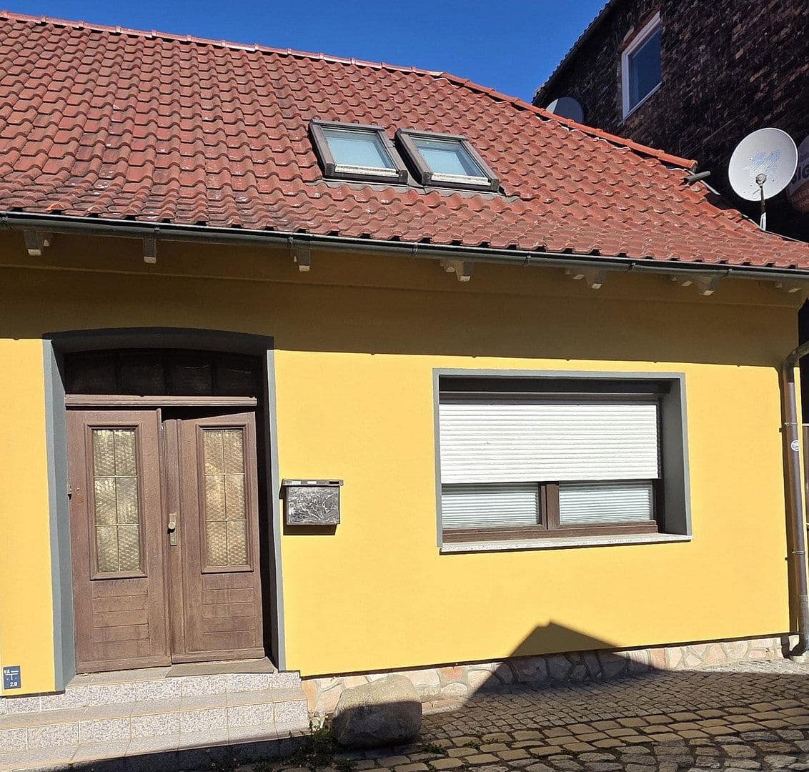 Predaj domu 96 m², pozemek 206 m², Stiftstr. 9, Lübz, Meklenbursko-Predpomoransko Predaj domu 96 m², pozemek 206 m², Stiftstr. 9, Lübz, Meklenbursko-Predpomoransko