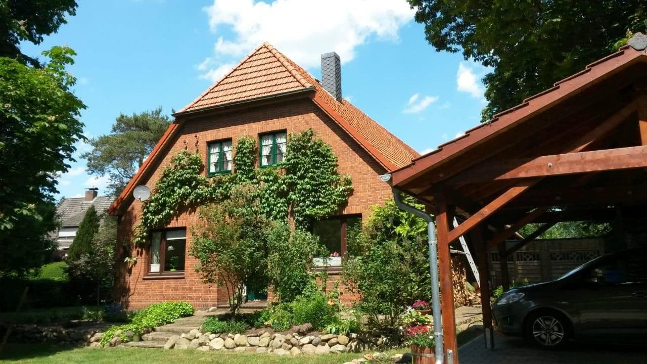Prenájom bytu 4-izbový 110 m², Lilienthal, Dolné Sasko Prenájom bytu 4-izbový 110 m², Lilienthal, Dolné Sasko