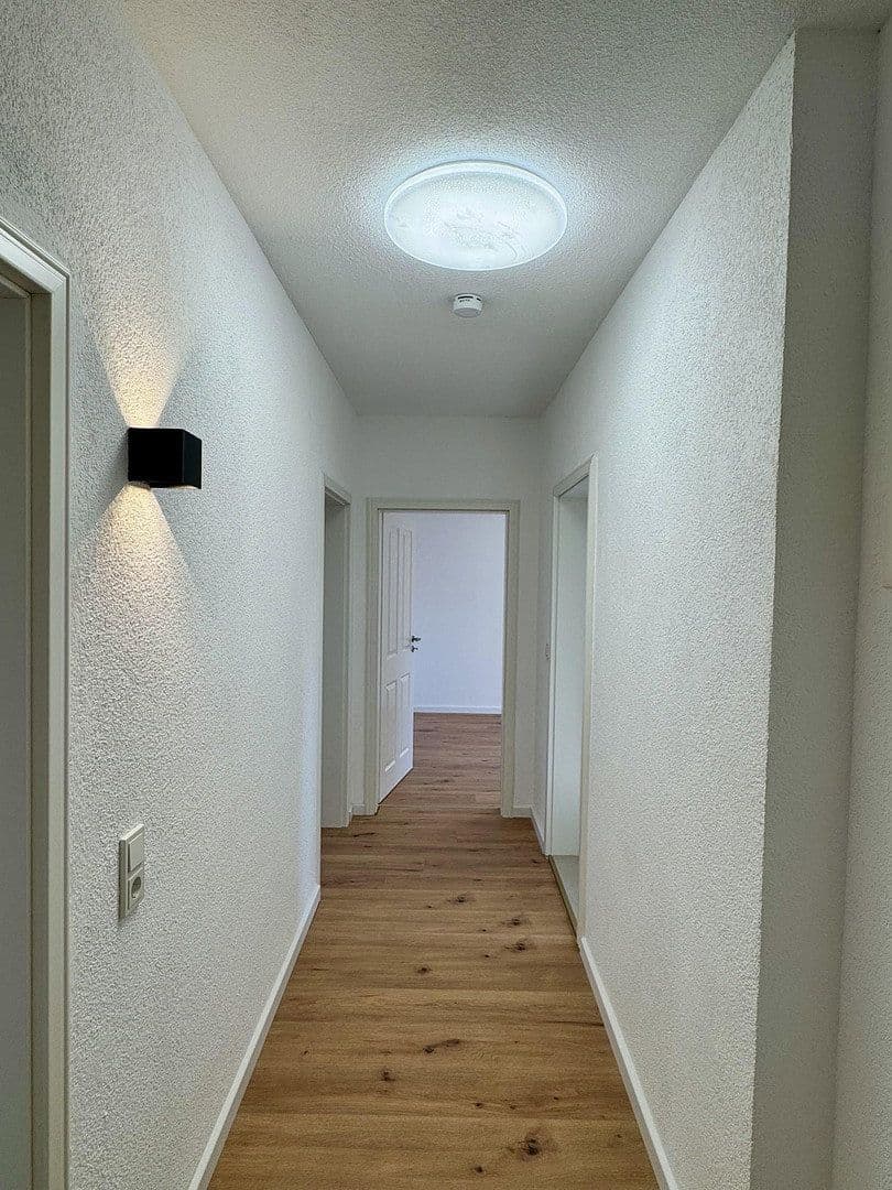 Prenájom bytu 4-izbový 80 m², Seebohmstr.37, Saarbrücken, Sársko Prenájom bytu 4-izbový 80 m², Seebohmstr.37, Saarbrücken, Sársko