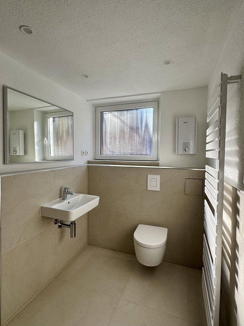 Prenájom bytu 4-izbový 80 m², Seebohmstr.37, Saarbrücken, Sársko Prenájom bytu 4-izbový 80 m², Seebohmstr.37, Saarbrücken, Sársko