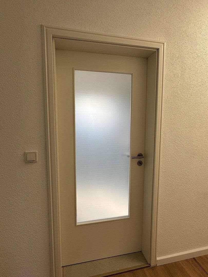 Prenájom bytu 4-izbový 80 m², Seebohmstr.37, Saarbrücken, Sársko Prenájom bytu 4-izbový 80 m², Seebohmstr.37, Saarbrücken, Sársko