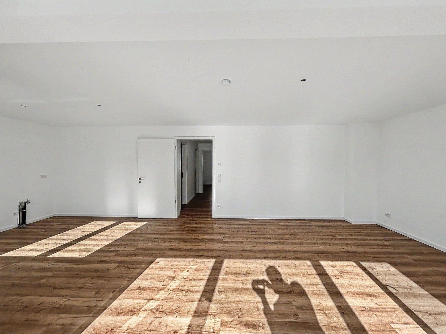 Prenájom bytu 3-izbový 82 m², Köln, Severné Porýnie - Westfálsko Prenájom bytu 3-izbový 82 m², Köln, Severné Porýnie - Westfálsko