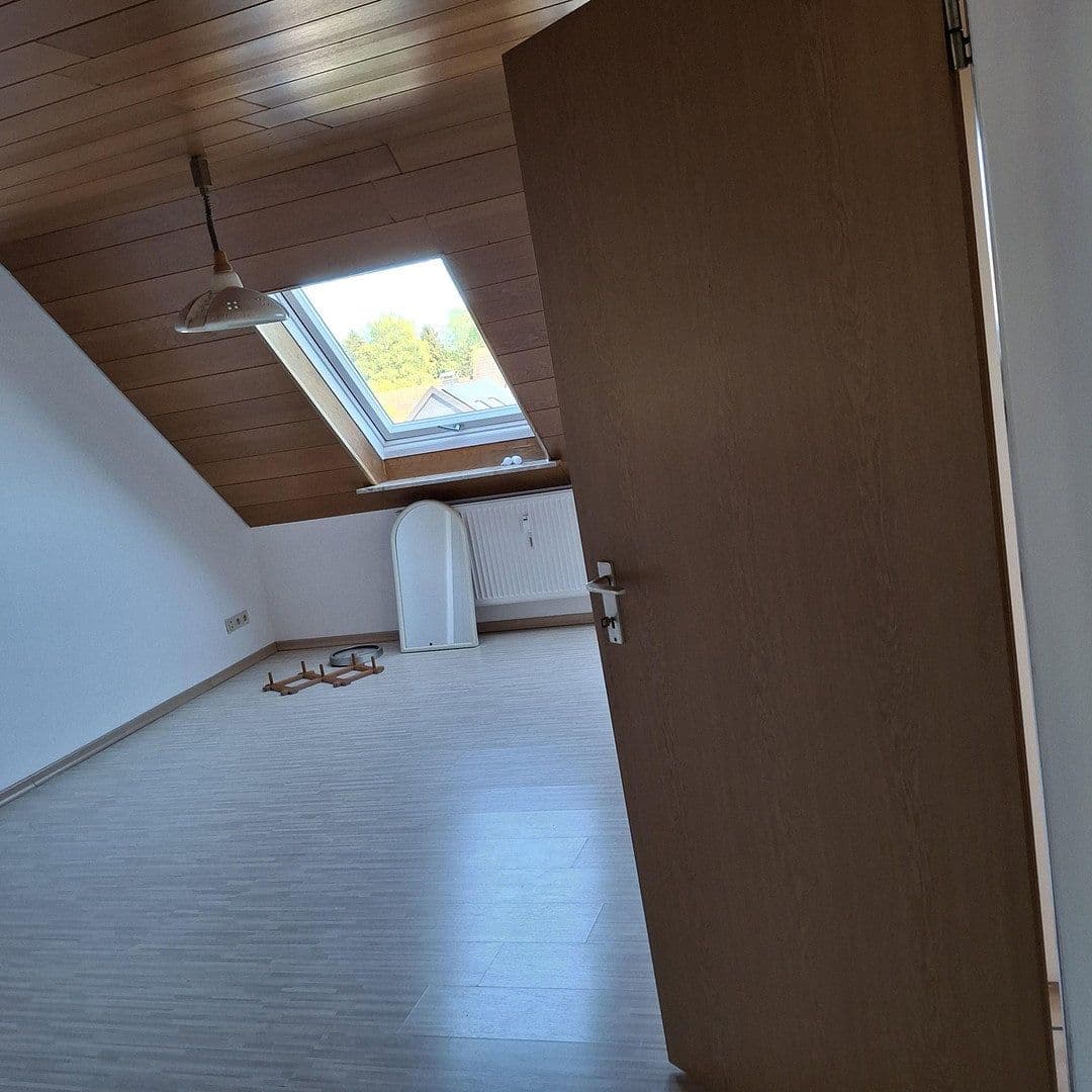 Prenájom bytu 2-izbový 40 m², Osnabrück, Dolné Sasko Prenájom bytu 2-izbový 40 m², Osnabrück, Dolné Sasko
