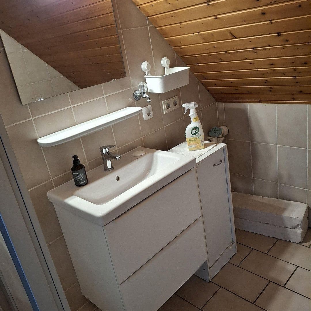 Prenájom bytu 2-izbový 40 m², Osnabrück, Dolné Sasko Prenájom bytu 2-izbový 40 m², Osnabrück, Dolné Sasko