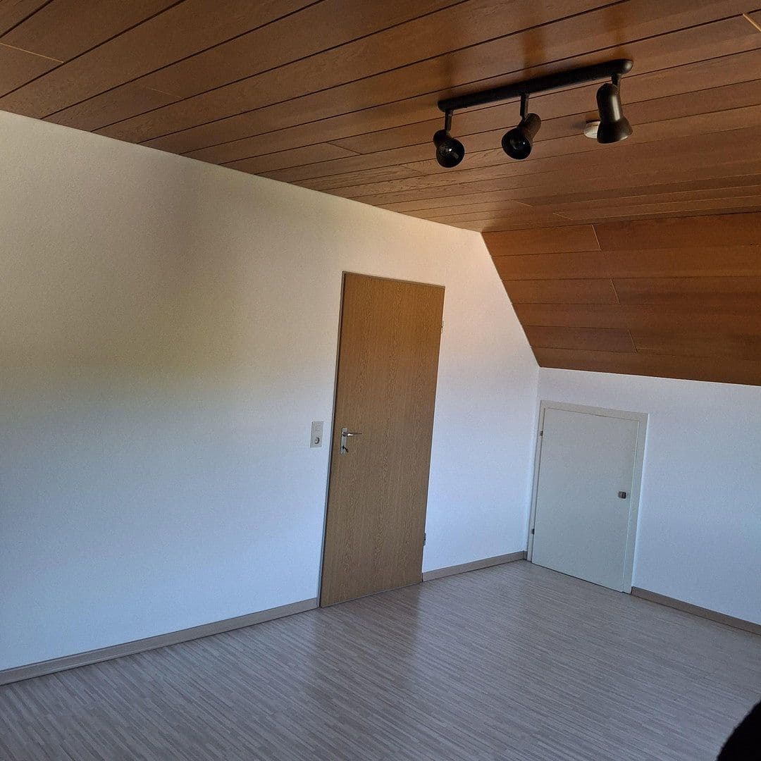 Prenájom bytu 2-izbový 40 m², Osnabrück, Dolné Sasko Prenájom bytu 2-izbový 40 m², Osnabrück, Dolné Sasko