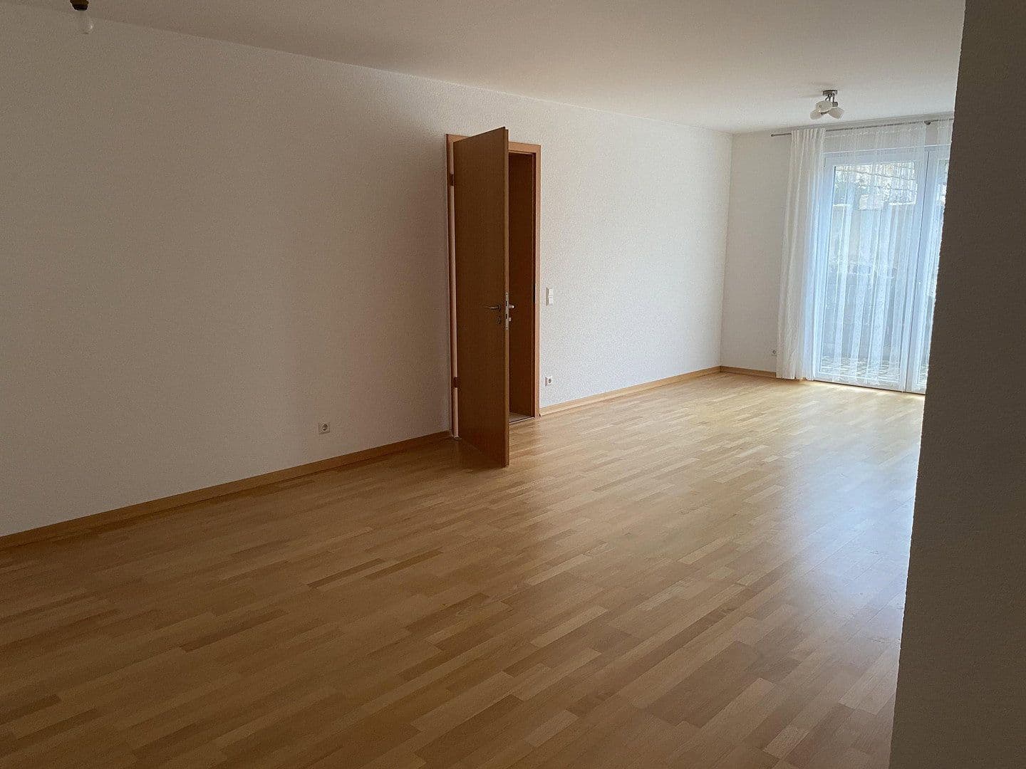 Prenájom bytu 2-izbový 66 m², Ilsfeld, Bádensko-Wurttembersko Prenájom bytu 2-izbový 66 m², Ilsfeld, Bádensko-Wurttembersko
