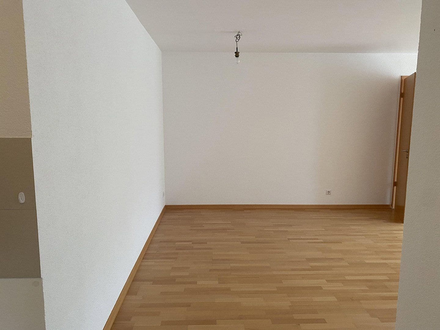 Prenájom bytu 2-izbový 66 m², Ilsfeld, Bádensko-Wurttembersko Prenájom bytu 2-izbový 66 m², Ilsfeld, Bádensko-Wurttembersko
