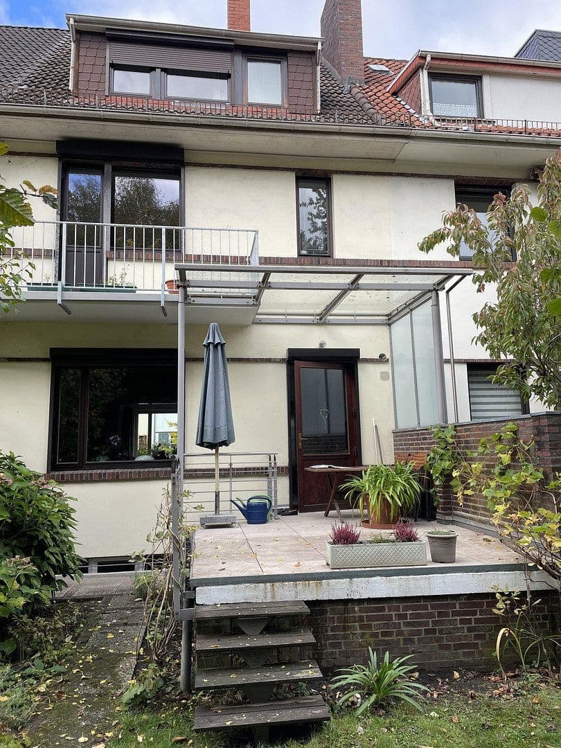 Predaj domu 165 m², pozemek 186 m², Bremen, Brémy Predaj domu 165 m², pozemek 186 m², Bremen, Brémy