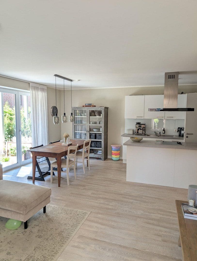 Prenájom bytu 3-izbový 78 m², Lohe 24, Uetersen, Šlezvicko-Holštajnsko Prenájom bytu 3-izbový 78 m², Lohe 24, Uetersen, Šlezvicko-Holštajnsko