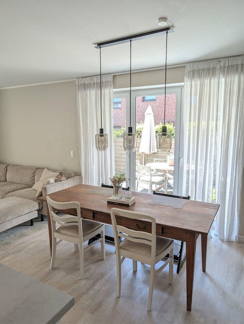 Prenájom bytu 3-izbový 78 m², Lohe 24, Uetersen, Šlezvicko-Holštajnsko Prenájom bytu 3-izbový 78 m², Lohe 24, Uetersen, Šlezvicko-Holštajnsko