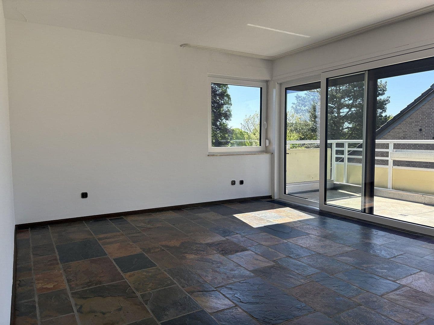 Prenájom bytu 5-izbový 176 m², Zahnstraße 12, Moers, Severné Porýnie - Westfálsko Prenájom bytu 5-izbový 176 m², Zahnstraße 12, Moers, Severné Porýnie - Westfálsko